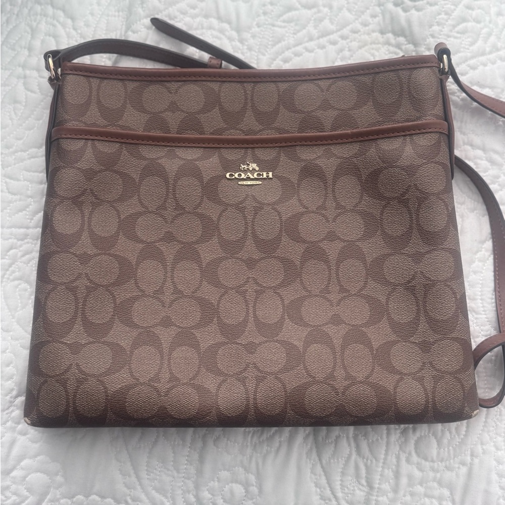 Coach Signature Brown Shoulder Bag